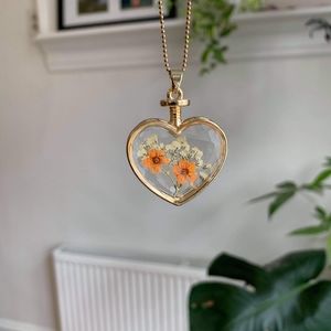 Real flower vintage necklace